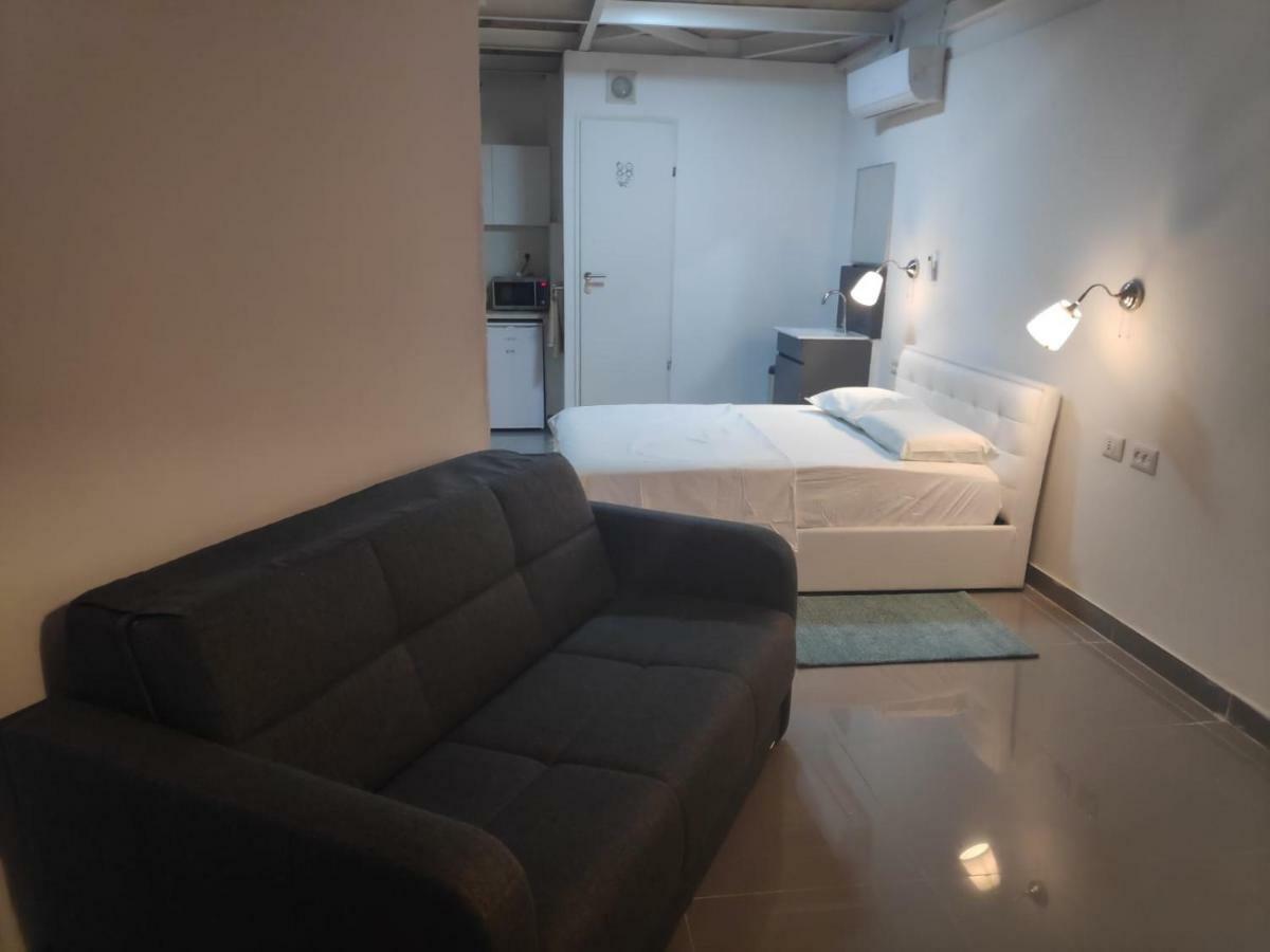 טבריה Agas Holiday Apartments - Gai Boutique מראה חיצוני תמונה